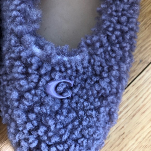 New*Coach light purple shearling flats - Picture 2 of 6
